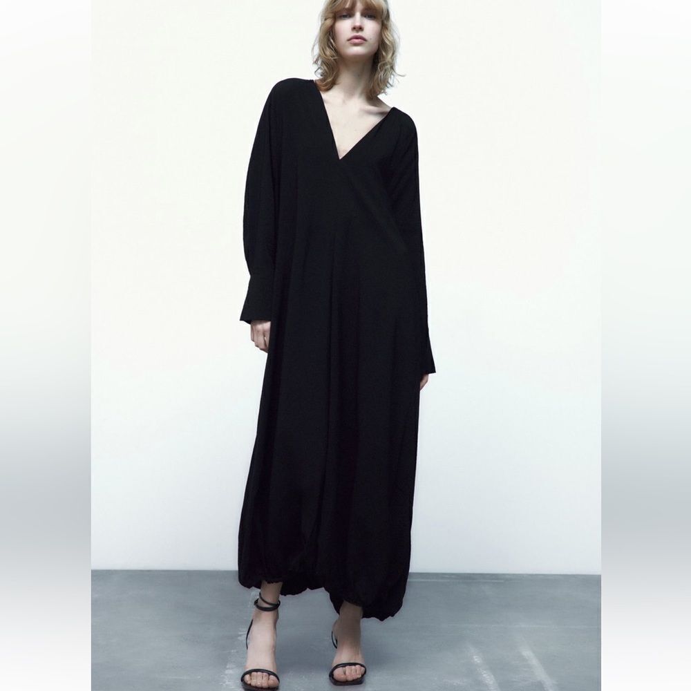 ZARA VOLUMINOUS VISCOSE BLEND BLACK LONG DRESS